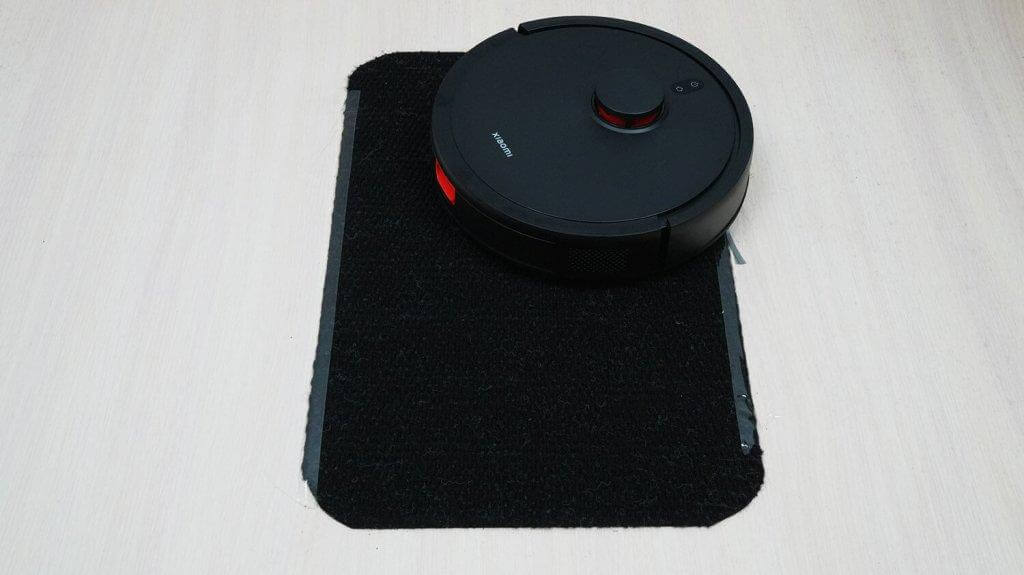 Aspirateur robot Xiaomi S20 : Nettoyage des surfaces noires