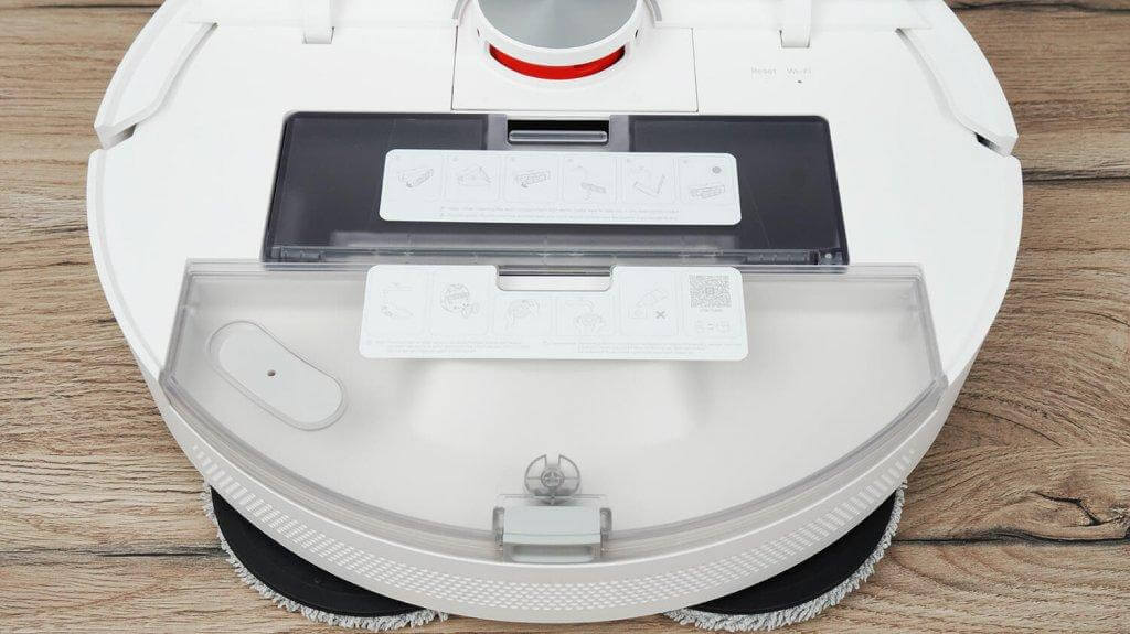 Aspirateur robot Xiaomi S20+ : Emplacement du bac à poussière et du réservoir d’eau