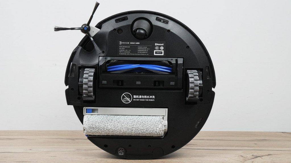 ECOVACS DEEBOT X8 Pro Plus : Vue de dessous