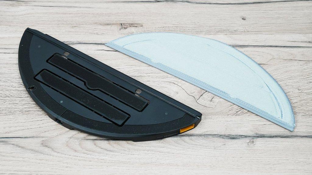 Roborock S9 MaxV Ultra : Support et chiffon de nettoyage