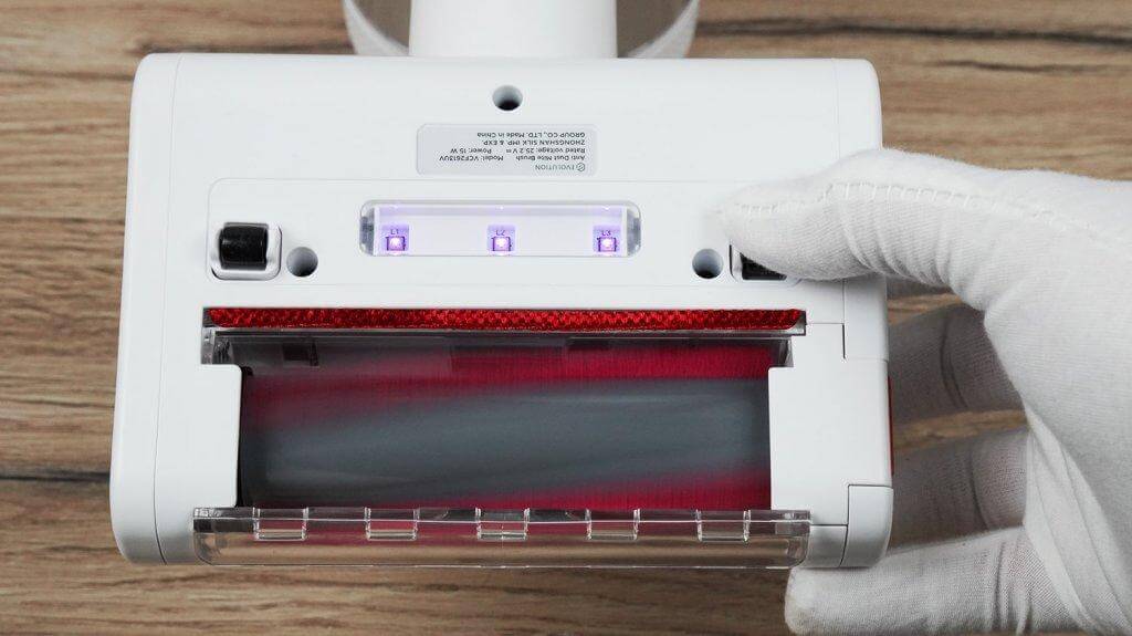 EVOLUTION Smart Clean VCF2613UV Nettoyage à sec et humide : Buse pour tissus d'ameublement avec lampe UV