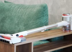 EVOLUTION Smart Clean VCF2613UV Nettoyage à sec et humide : accessoires uniques, charge sans fil