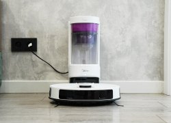 Midea VCR S20 Plus : Station sans sac, 8 000 Pa, élévateur de serviettes