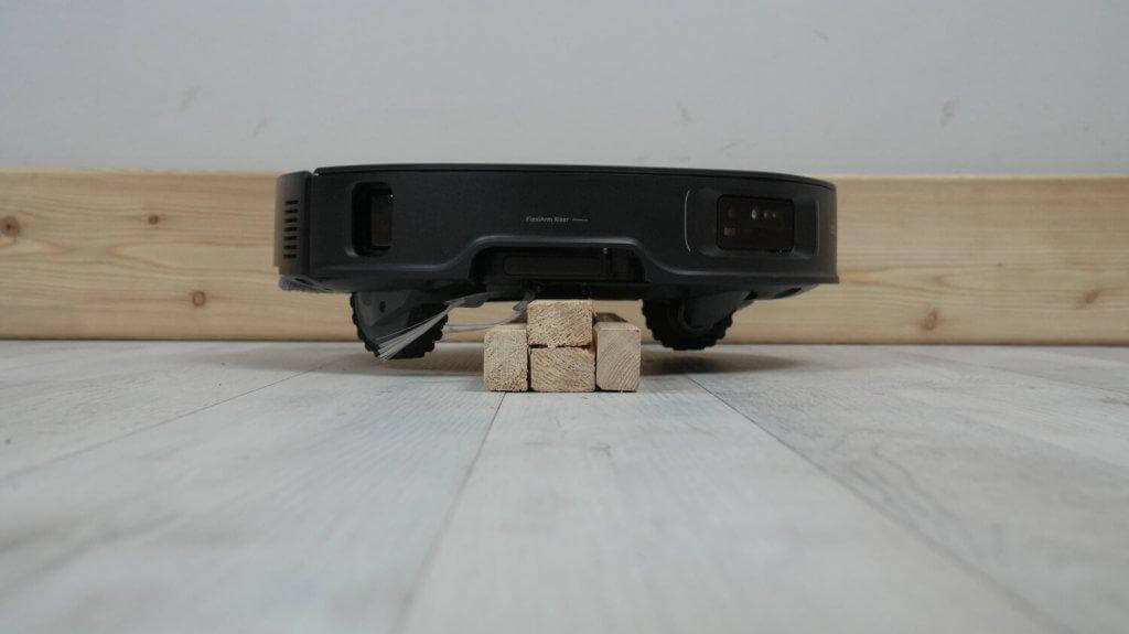Roborock Saros Z70 : seuil de 3+1 cm