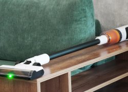 Deerma T10W : Un aspirateur vertical économique avec rétroéclairage et trois accessoires