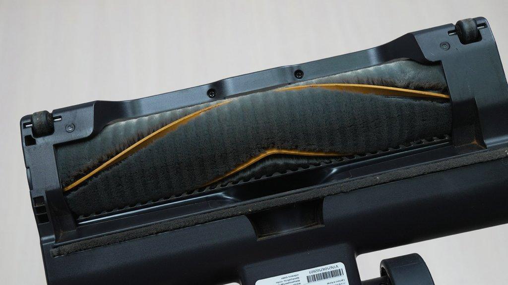 Roborock H60 Hub Ultra : Protection anti-nœuds de cheveux