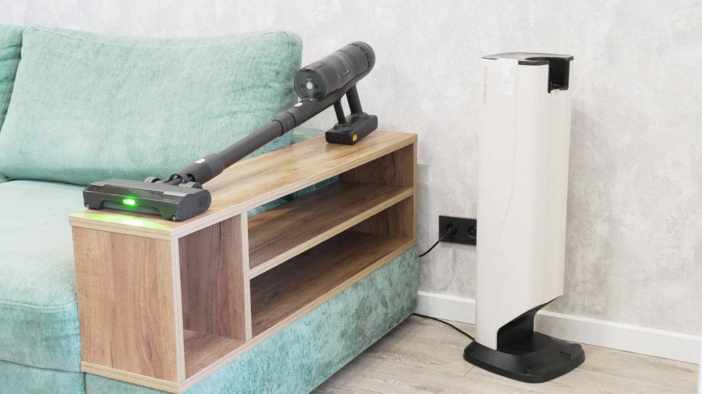 Roborock H60 Hub Ultra : Aspirateur et station de travail