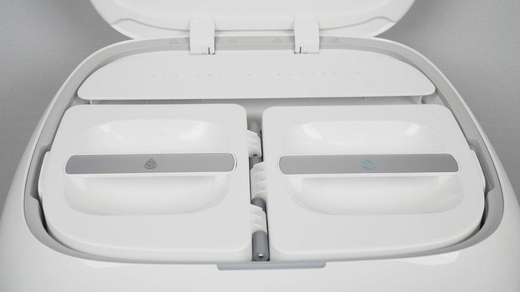 Roborock Qrevo CurvX : Emplacements des réservoirs
