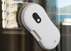 Gadget U100 : Que peut faire un robot nettoyeur de vitres à 50 € ?!