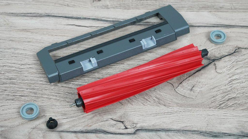 Roborock Qrevo L : Brosse centrale