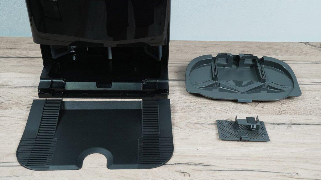 Roborock Qrevo L : Bac et drain amovibles