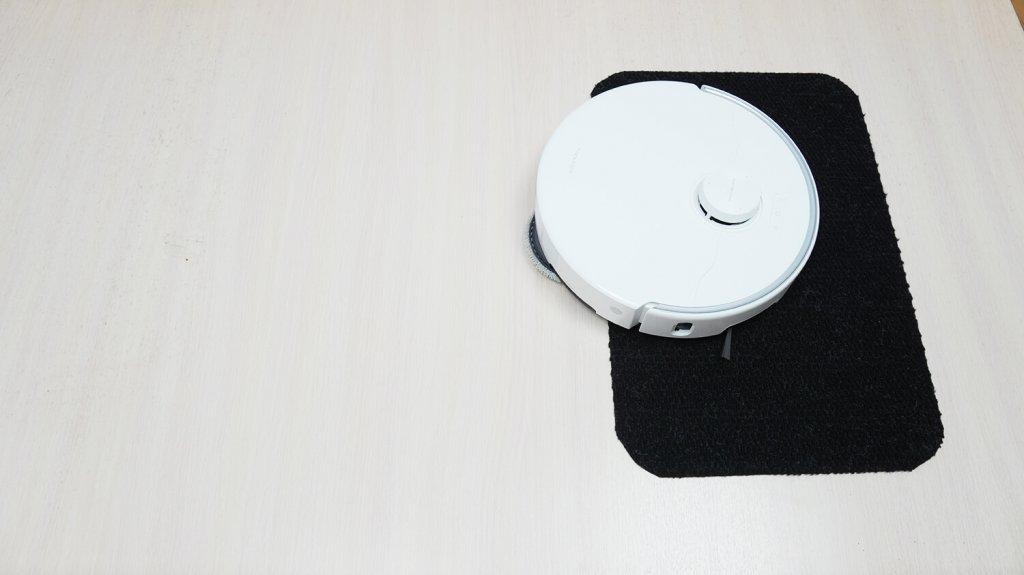 Trouver P50 Pro Ultra : Conduire sur des surfaces noires