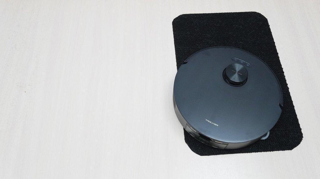 Trouver Z50 Ultra : Conduite sur surfaces noires