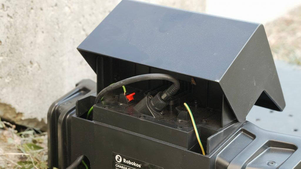 Robokos RM600i : Connexion de la base