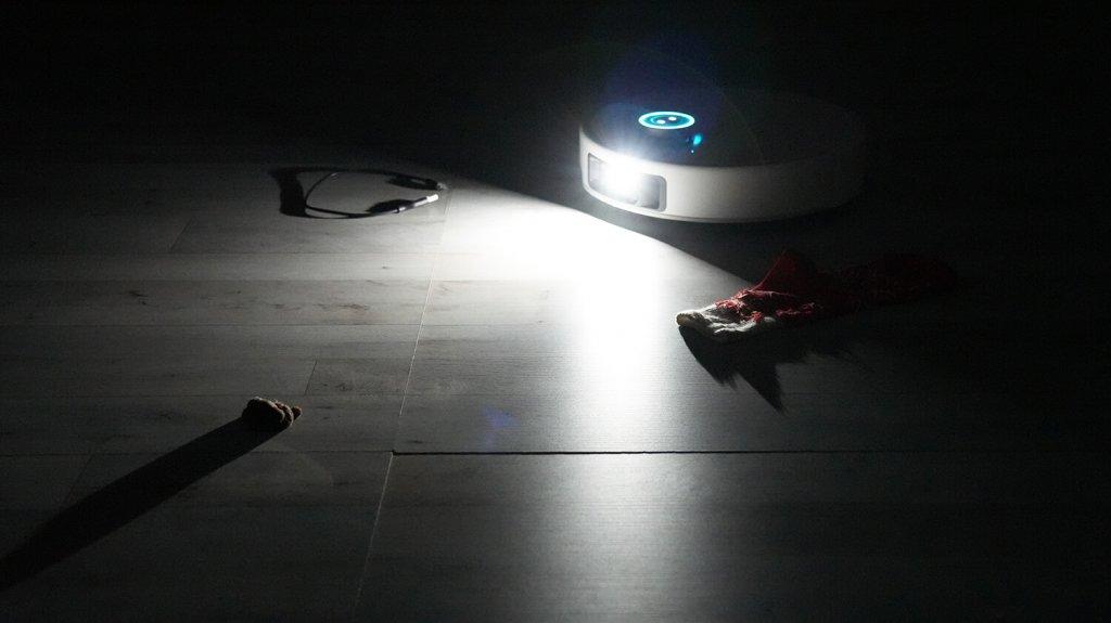 Trouver V50 Ultra Complet : Éviter les objets dans le noir