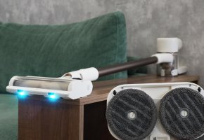 Dreame R10S Aqua : un aspirateur sans fil avec un accessoire de polissage et un éclairage efficace