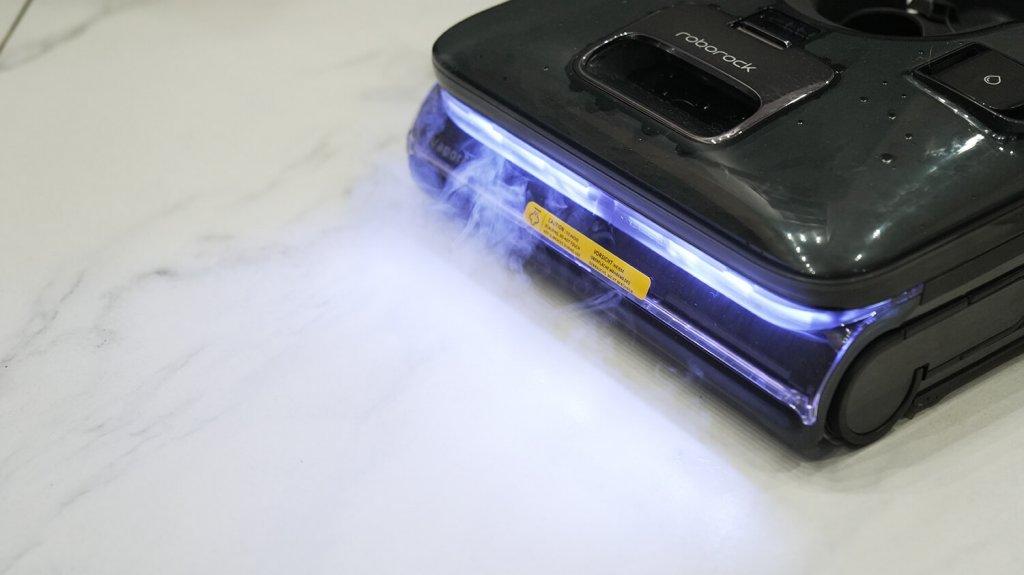 Roborock F25 Ultra : Nettoyage des sols à la vapeur