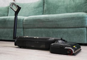 Trouver M50 Ultra : poignée flexible, raclette automatique, 22 000 Pa et séchage rapide en station !