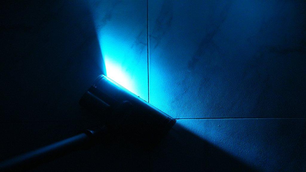 Dreame R20 Essential : Rétroéclairage dans le noir