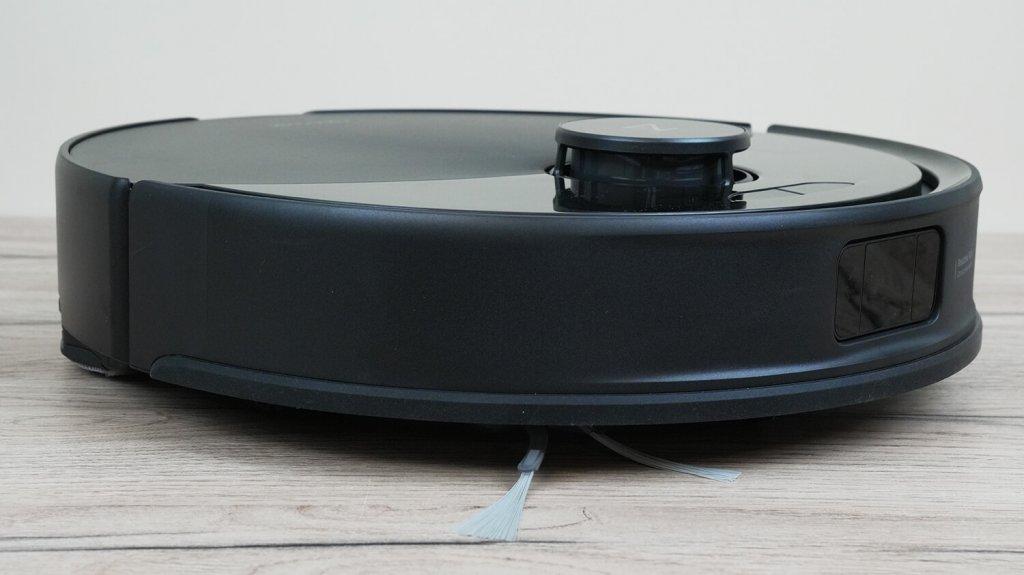 Roborock Q8 Max Pro Plus : Vue latérale