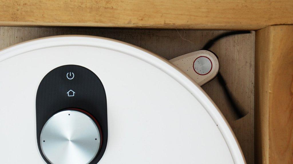 Xiaomi Mijia 5 Pro : Retrait de la brosse latérale